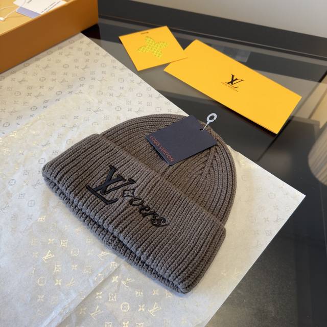 Lv Louise New Beanie Ddd