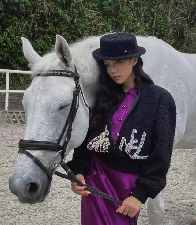 Chanel classic elegant flat-top hat, head circumference 57cm Ddd