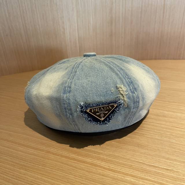 Prada beret, retro denim hat, new women's newsboy cap, makes your face look smal