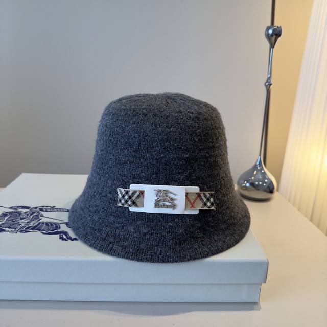 Burberry new autumn/winter fisherman's hat, knitted fabric, head circumference 5