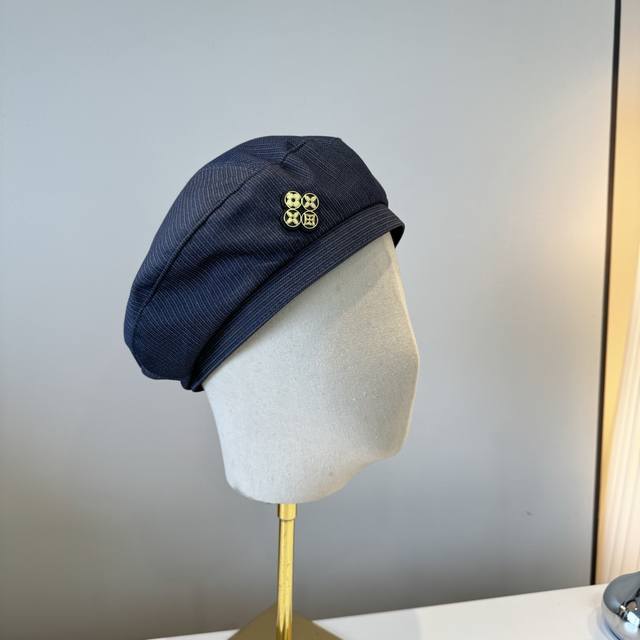 Louis Vuitton new beret, head circumference 57cm, Ddd