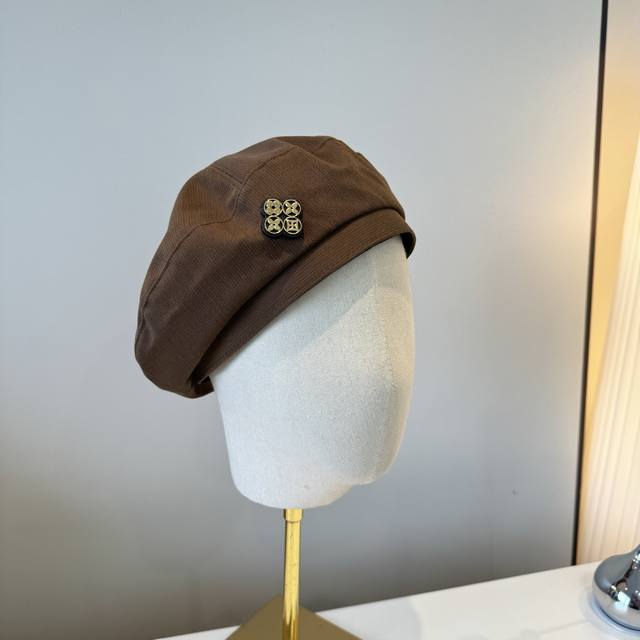 Louis Vuitton new beret, head circumference 57cm, Ddd