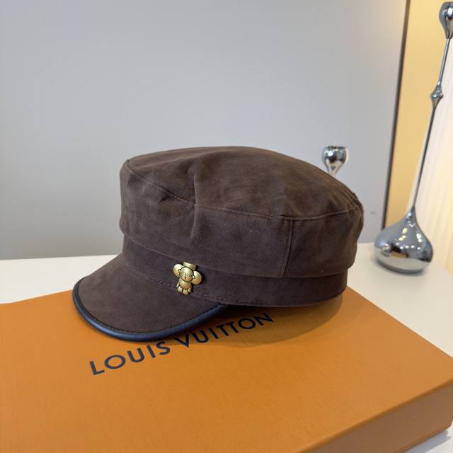 Louis Vuitton new baseball cap/military cap, head circumference 57cm Ddd