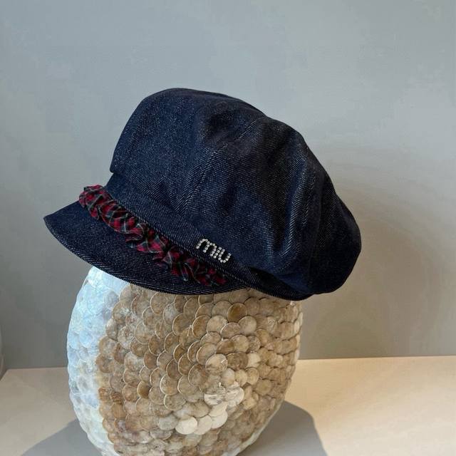 Miumiu new baseball cap, haute couture, head circumference 57cm.