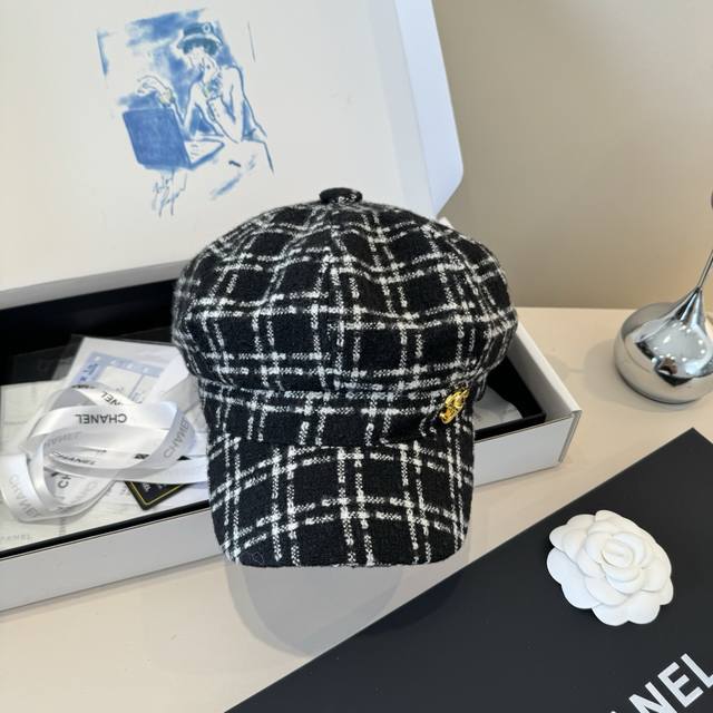 Chanel's new baseball cap, haute couture, head circumference 57cm.