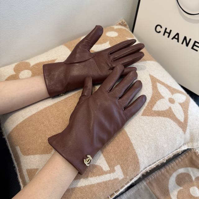 2025 New Exclusive First Release Touchscreen Gloves Chanel Original Quality, Off