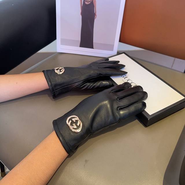 Gucci sheepskin gloves, fashionable gloves, warm for autumn and winter with flee