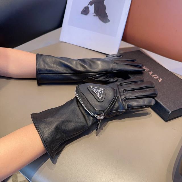 New Exclusive First Launch Touchscreen Gloves Prada Mid-Open Gloves Original Qua