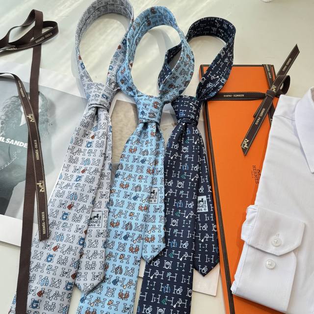 New Men's Printed Tie Series - Versatile Buckle Ties. Rarely seen. Heineken rele
