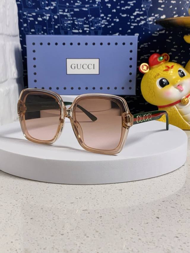 Gucci sun protection sunglasses, stylish European and American style sunglasses,