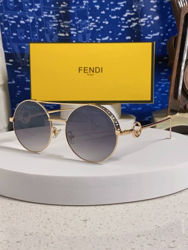 Fendi 2025 New Cyberpunk Futuristic Double Bridge Round Narrow Frame Sunglasses