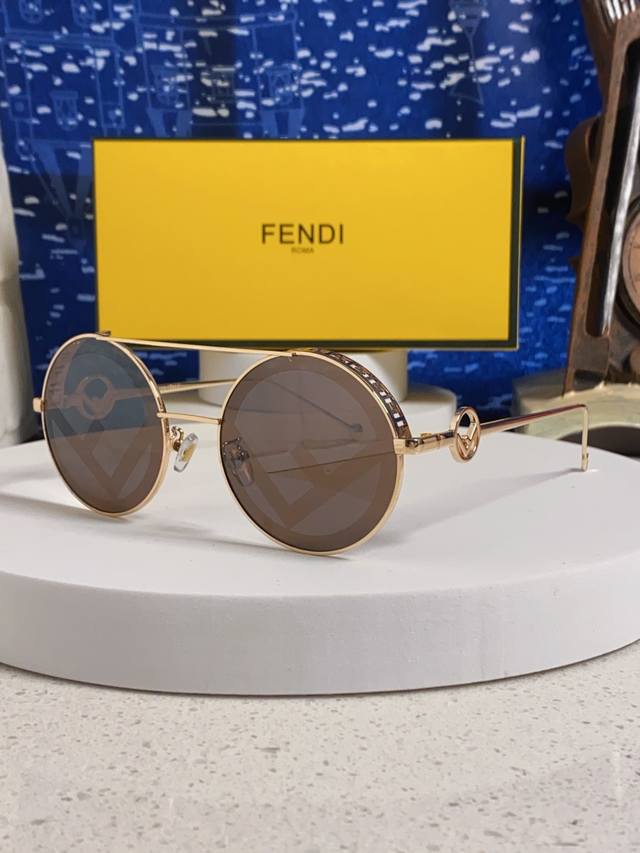 Fendi 2025 New Cyberpunk Futuristic Double Bridge Round Narrow Frame Sunglasses