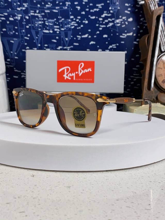 Ray-Ban Square Frame Glass Lens Traveler Series Square Frame Sunglasses High-Qua