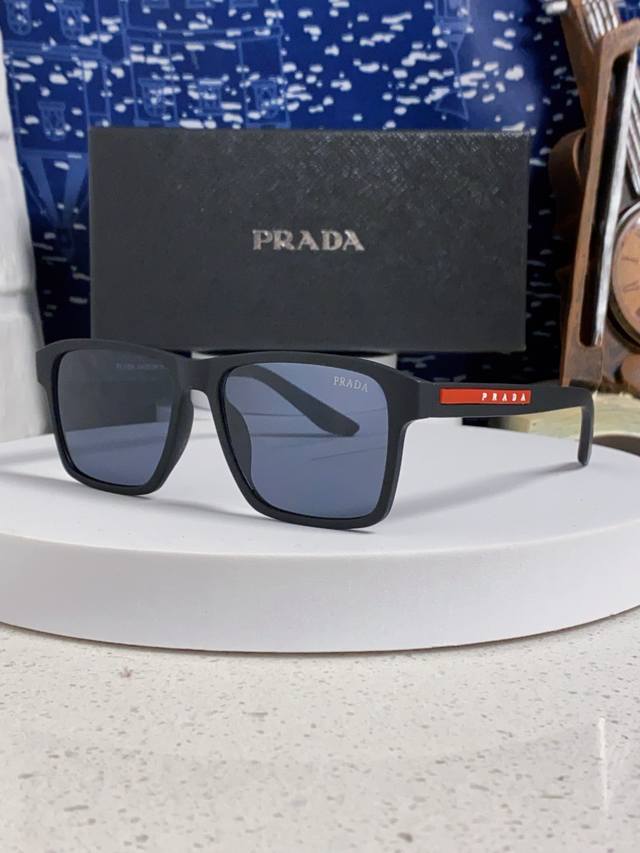 Prada 2025 New Polarized Square Street Style Fashion Sunglasses Men's and Women'