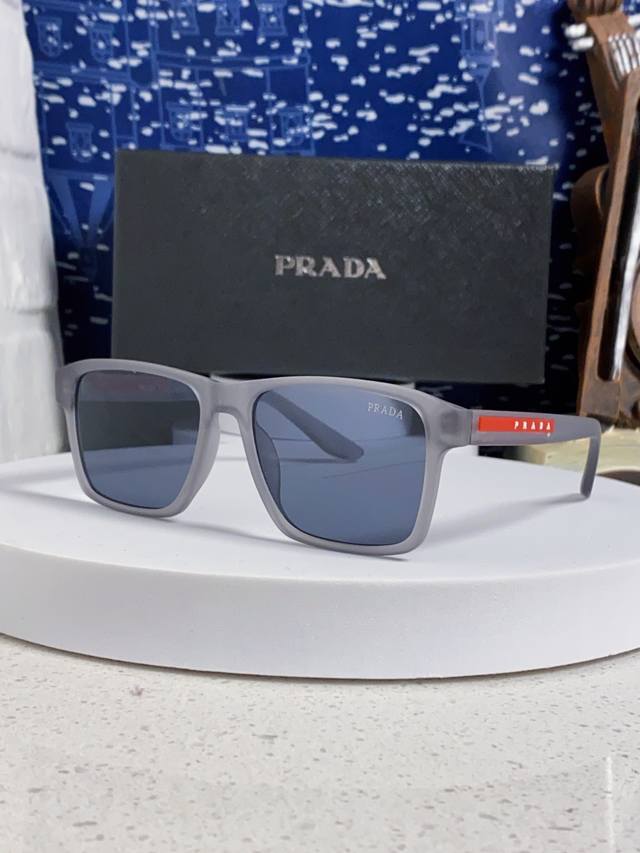 Prada 2025 New Polarized Square Street Style Fashion Sunglasses Men's and Women'