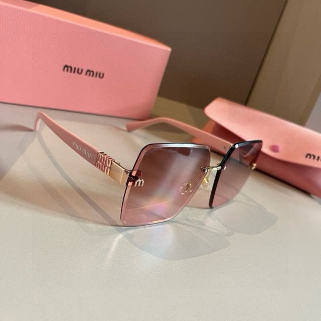 Miu Miu's new sunglasses, high-end frameless sunglasses for women, UV protection