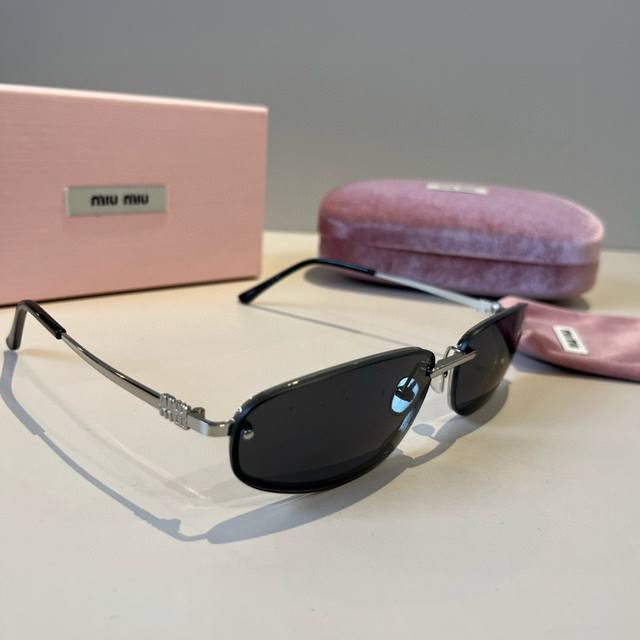 Miumiu 25th Anniversary European Style New High-End Personalized Sunglasses Ddd