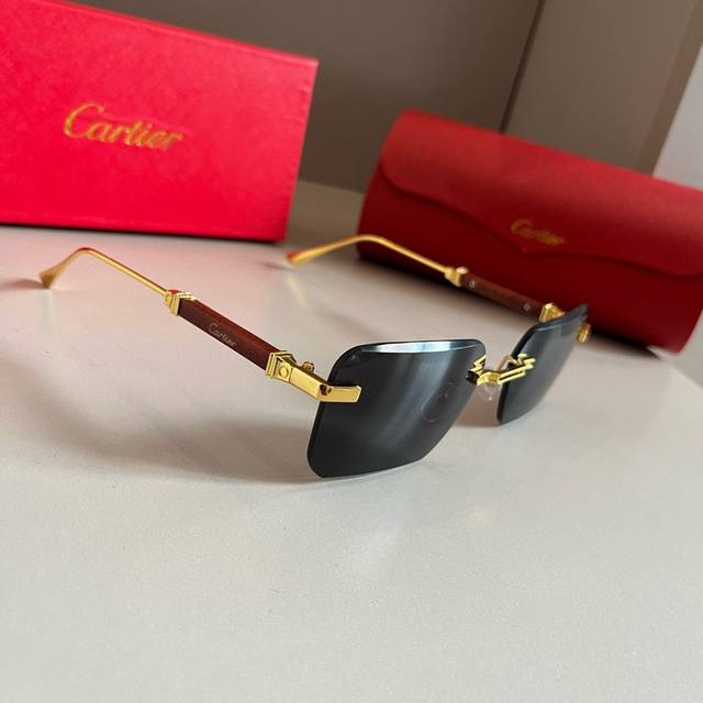 Cartie* Exquisite Cartie Sunglasses, made of metal, PC, with ten frameless, ultr