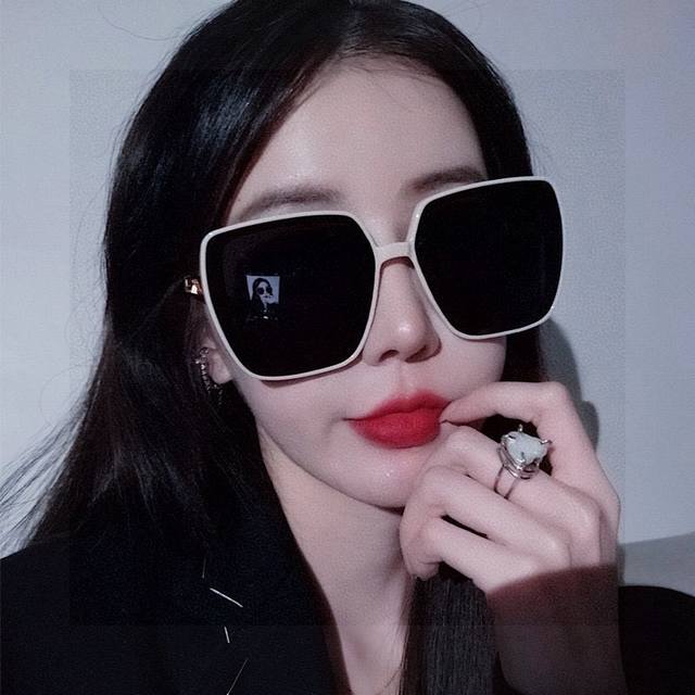 Chanel Sunglasses Trendy Item Official Website Model Same Style Four-Leaf Clover