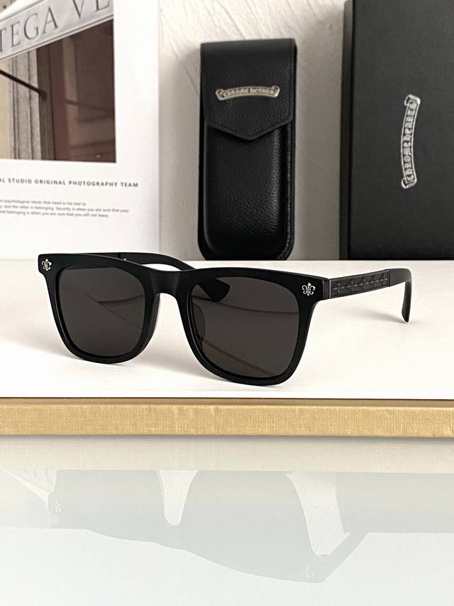 Chrome Heart. Frum Series Ddd, meticulously crafted high-end custom Ddd, combini