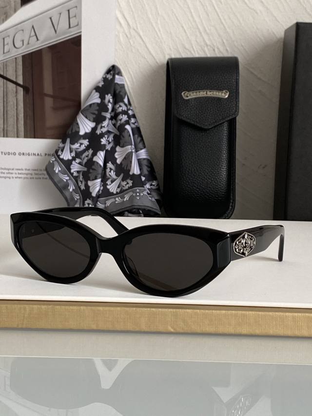 Sneak Peek at New Sunglasses! Chrome Heart - Love at First Sight! The color sche