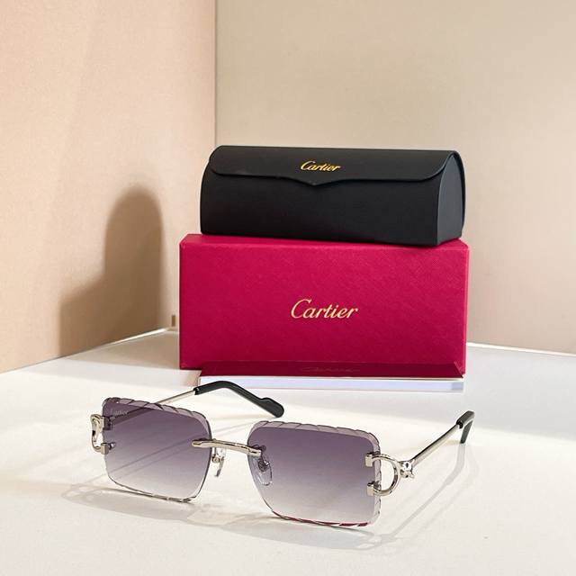 Cartie* Model: Ct0758 Size: 140 Sunglasses, photochromic lenses Ddd