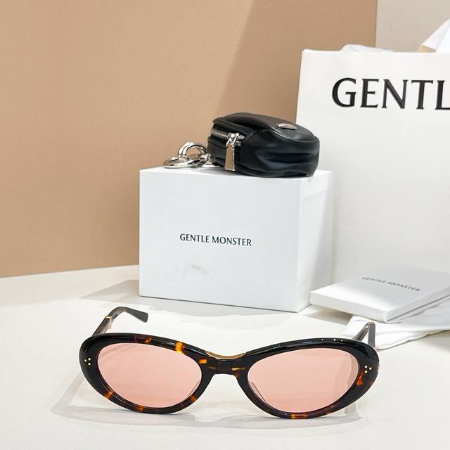 Gentle Monste *Model: Lolang Size: 54mm (21-132mm) Original mold ~~Foldable vers