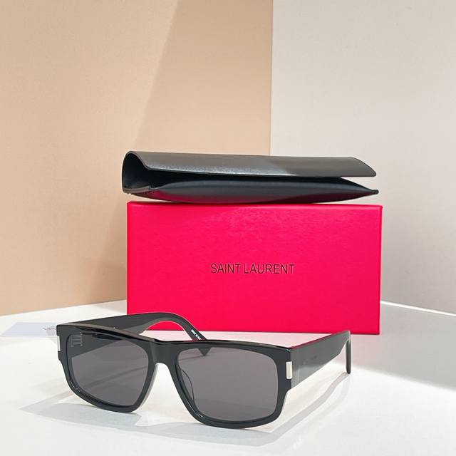 Saint Lauren*Model : Sl 689Size: 59 mouth 19-140 Ddd