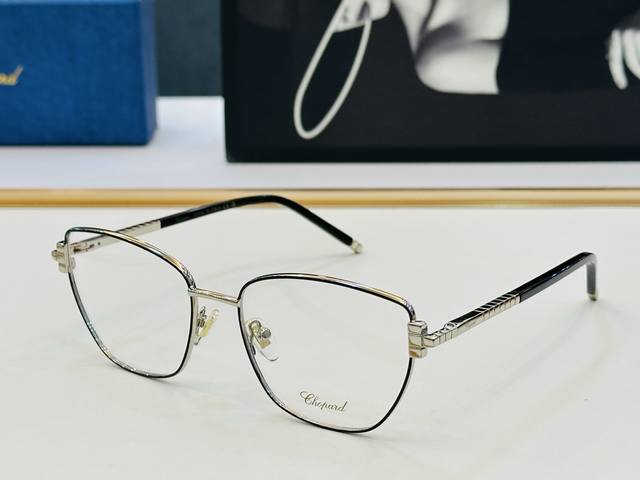 Original Chopard Model: Vchl98 Size: 55mm x 18-142mm Modern and stylish H-type l