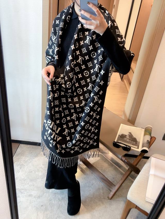 This new style is timeless and highly praised. It's versatile enough for both ev