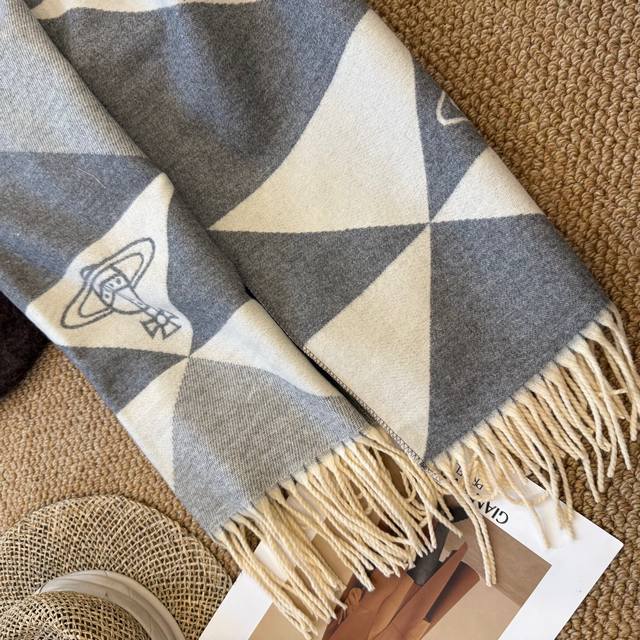 New Arrival! 2025 Autumn/Winter Unisex Scarf, same style as in department stores