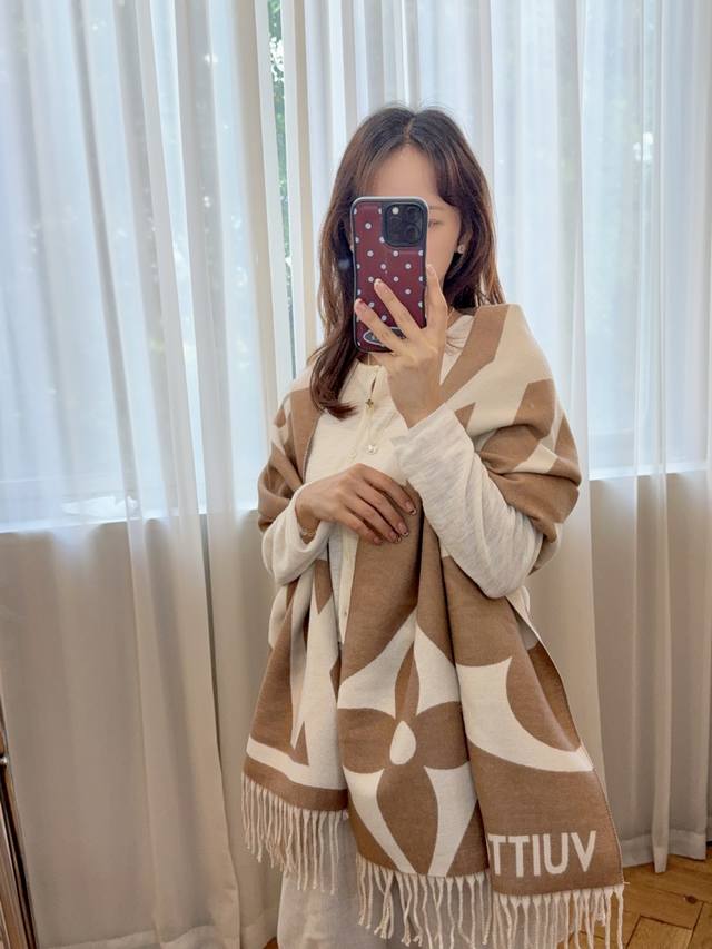 New Arrival! 2025 Autumn/Winter Unisex Scarf, same style as in department stores