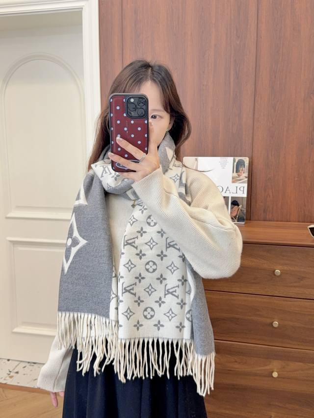 New Arrival! 2025 Autumn/Winter Unisex Scarf, same style as in department stores