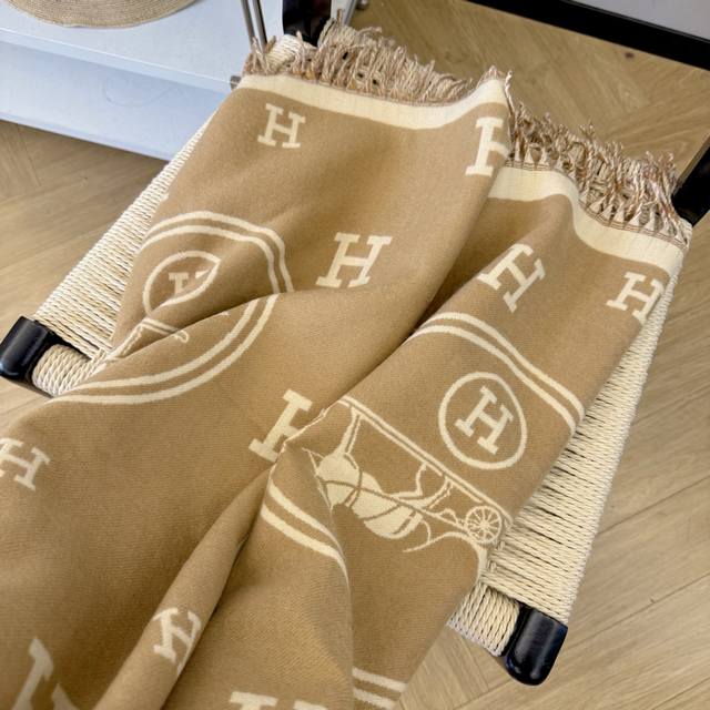 New Arrival! 2025 Autumn/Winter Unisex Scarf, same style as in department stores