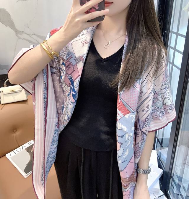 Louis Vuitton 140 Shawl (Lv X Tm) Monogram Superflat Flowers. This square scarf