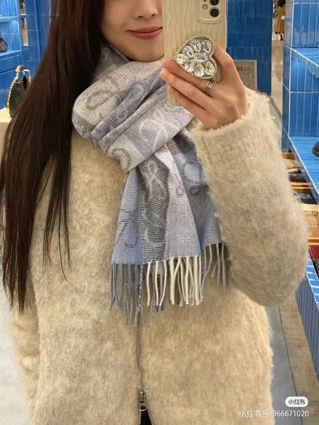 New Loewe item (Ddd). I was very lucky to get this brand's item; it's really rar