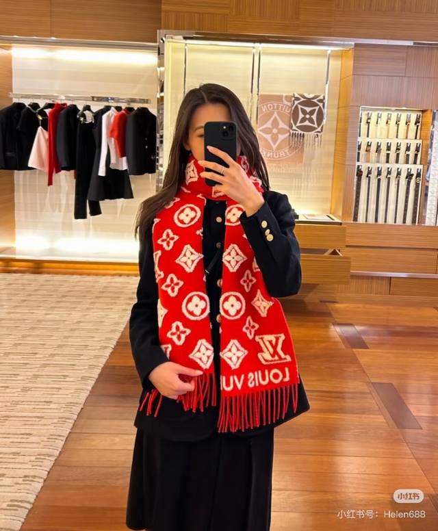 Louis Vuitton LV | 3D Scarf Size: 34*200cm Material: 90% Wool, 9% Cashmere, 1% S