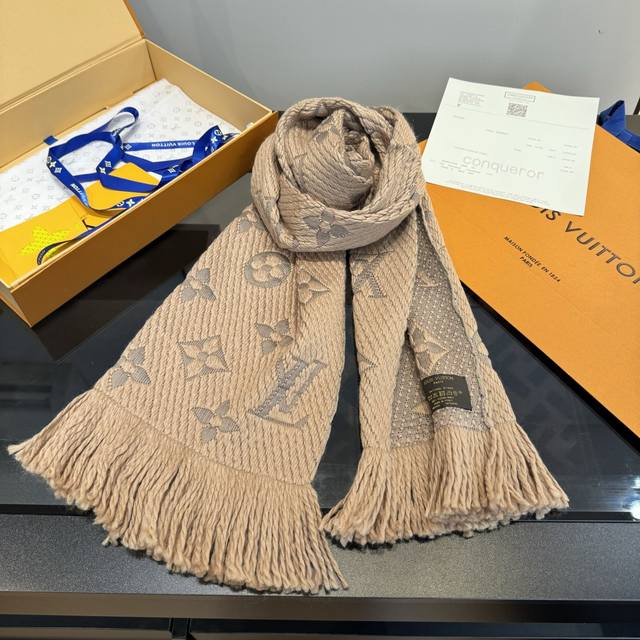 Louis Vuitton Tang Yan Celebrity Style Autumn/Winter Wool Scarf, Thick and Warm