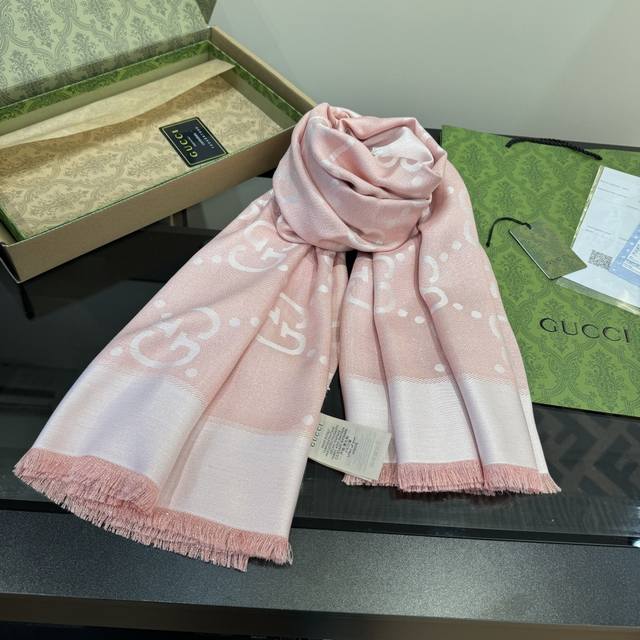 Metallic Jacquard Shawl (Ddd) 135*135cm. 32% Viscose, 25% Cotton, 24% Wool, 11%