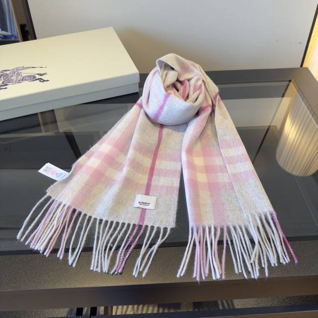 Burberry's masterpiece, a classic large-check double-sided jacquard cashmere sca