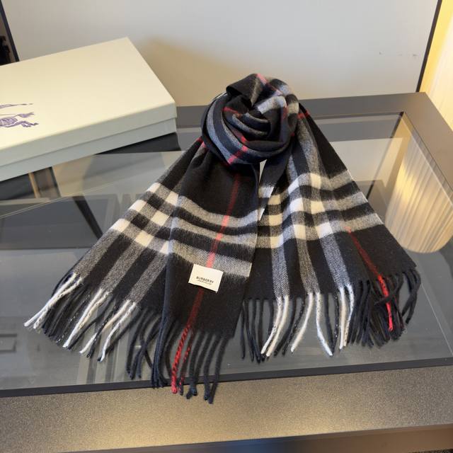 Burberry's masterpiece, a classic large-check double-sided jacquard cashmere sca