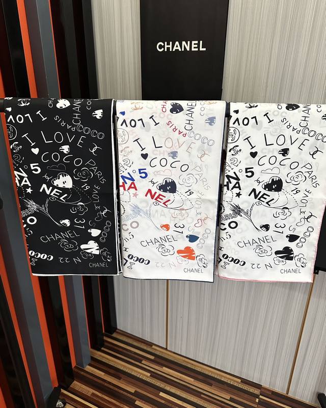 Chanel 18mm Reversible Same Color Romantic Love Scarf - Highly Recommended! A tr