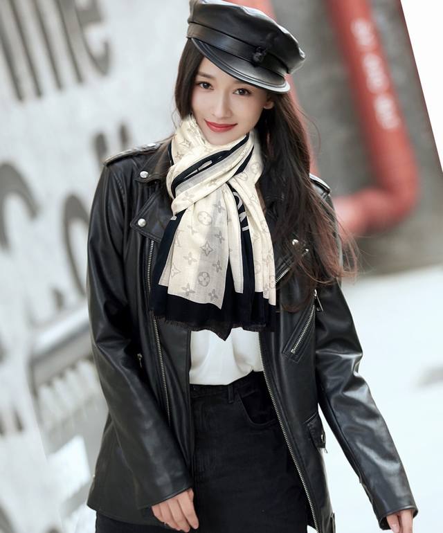 New Arrival from L's 2025 Collection: A truly amazing double-sided ring-patterne