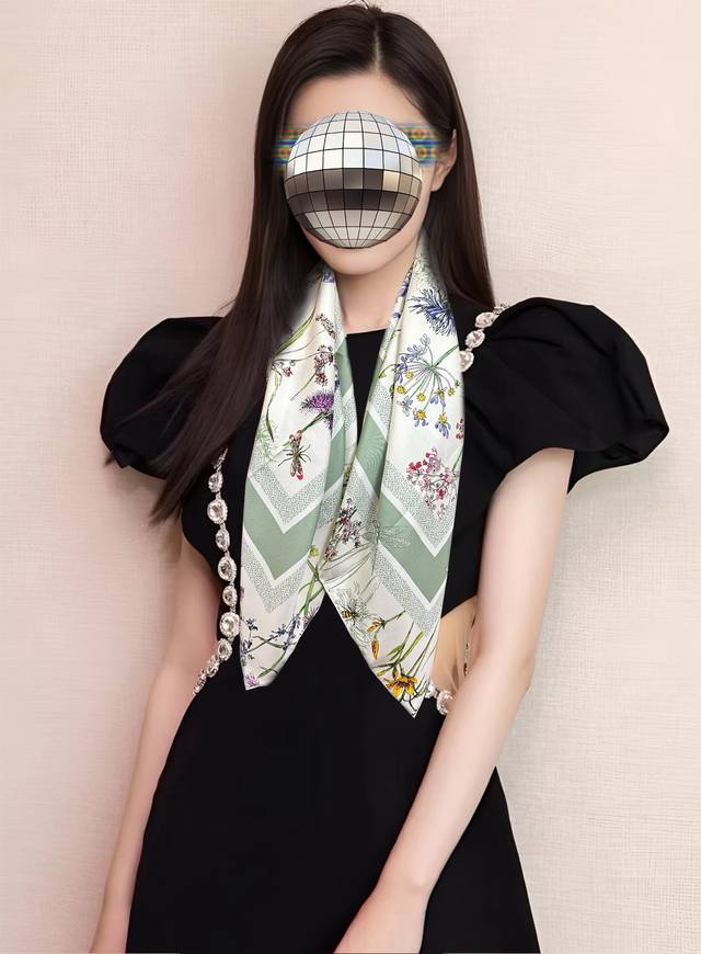 This high-quality Dior scarf is so beautiful! A new spring/summer 2025 design. I