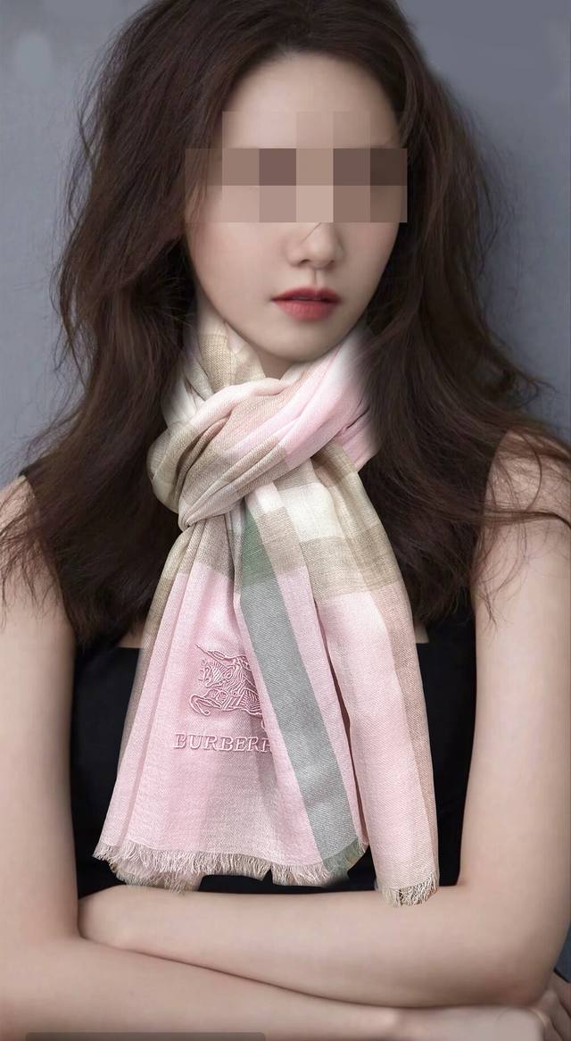 2610 The highly anticipated Burberry classic version with the iconic horse logo