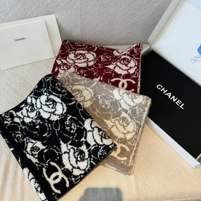 Chanel's new camellia cashmere knitted long scarf is absolutely gorgeous! [cryin