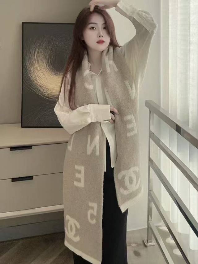 Chanel double-sided knitted scarf, a top-tier, high-end, exquisitely beautiful a