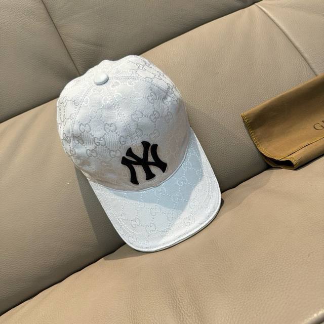 Hot-selling item in all colors! Ny & Gucci collaboration baseball cap, latest st