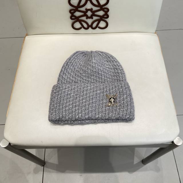 Louis Vuitton Fall/Winter New Knitted Wool Hat, Warm Wool Hat, 70% Wool 30% Rabb