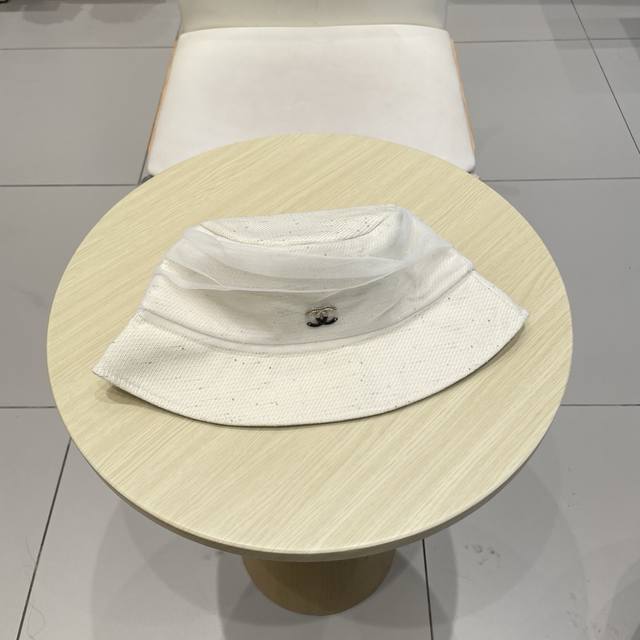 Chanel new bucket hat, autumn/winter head circumference 57cm Ddd